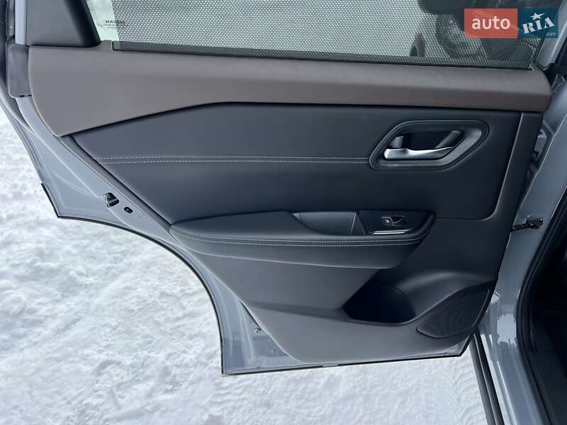 Внедорожник / Кроссовер Nissan Rogue 2023 в Киеве