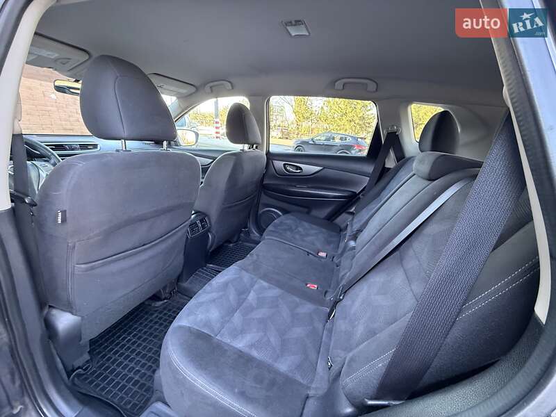 Внедорожник / Кроссовер Nissan Rogue 2015 в Одессе