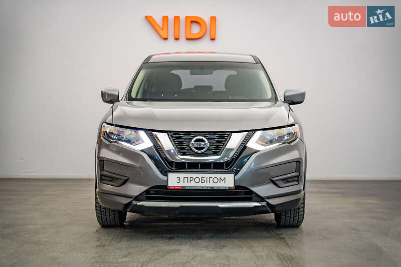 Внедорожник / Кроссовер Nissan Rogue 2016 в Киеве