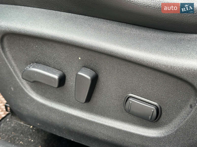 Внедорожник / Кроссовер Nissan Rogue 2014 в Одессе