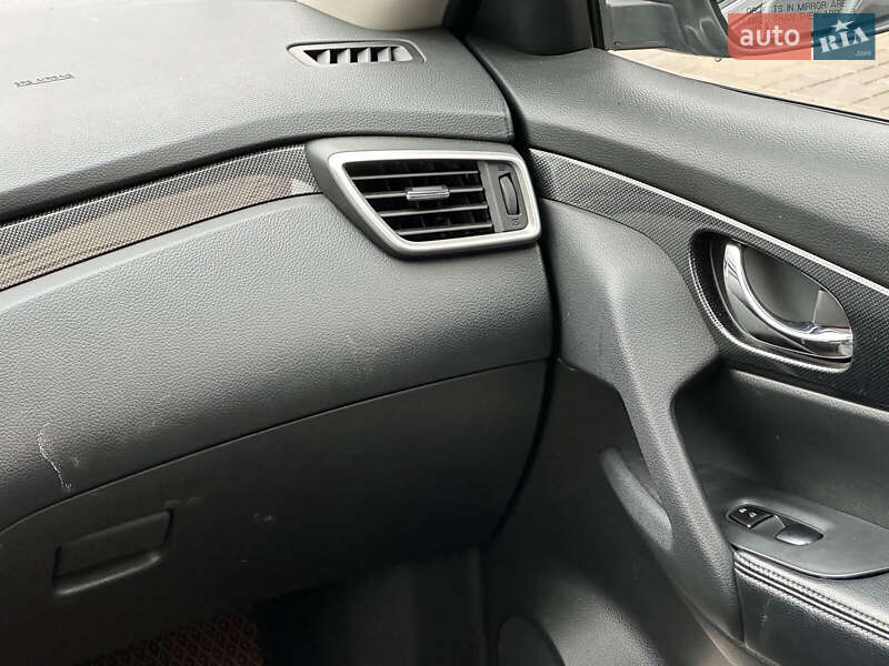 Внедорожник / Кроссовер Nissan Rogue 2014 в Одессе