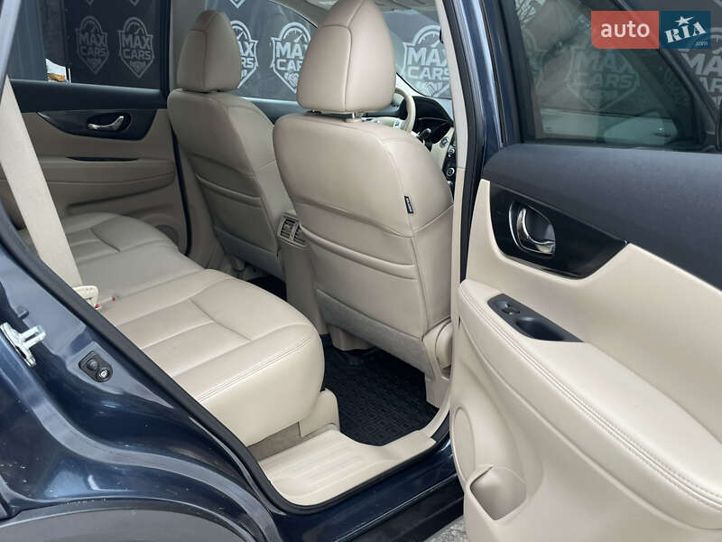 Внедорожник / Кроссовер Nissan Rogue 2014 в Киеве