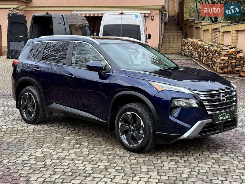 Внедорожник / Кроссовер Nissan Rogue 2024 в Мукачево