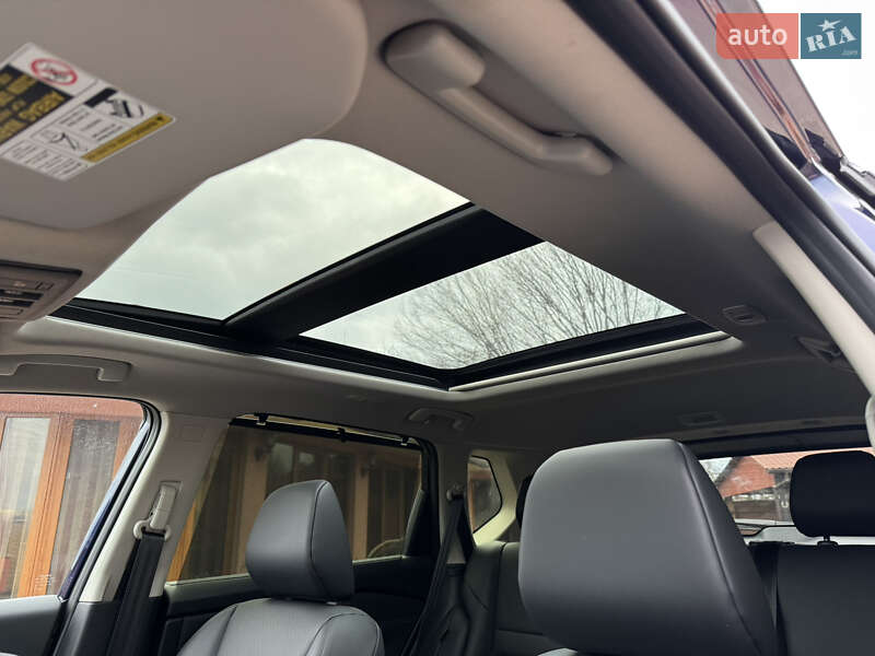 Внедорожник / Кроссовер Nissan Rogue 2024 в Мукачево