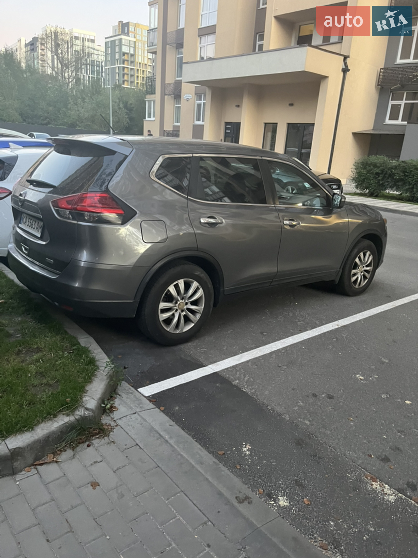 2014 Nissan Rogue - мініатюра 3