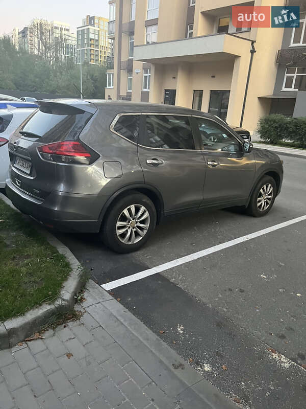 Внедорожник / Кроссовер Nissan Rogue 2014 в Киеве