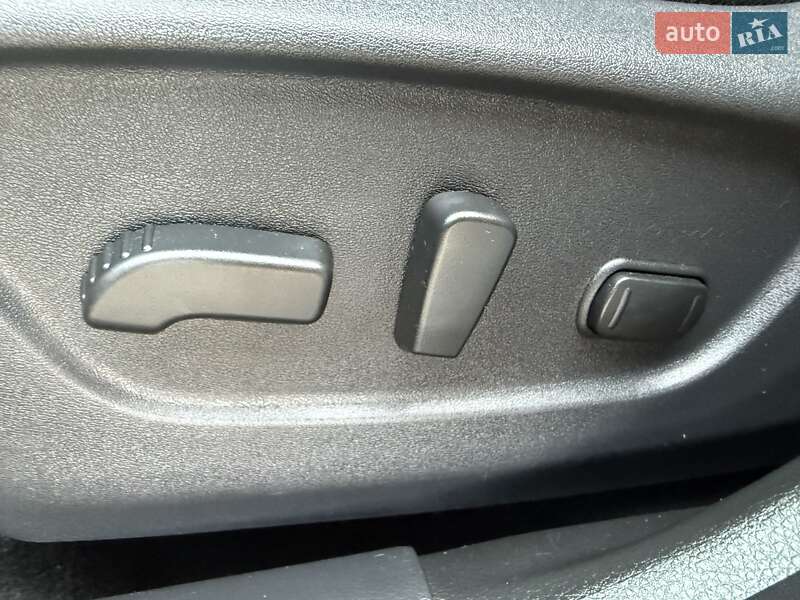 Внедорожник / Кроссовер Nissan Rogue 2019 в Кропивницком