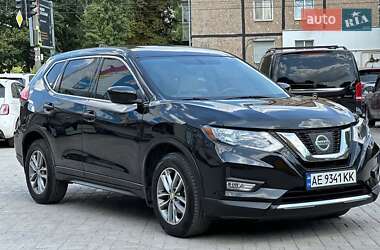 Внедорожник / Кроссовер Nissan Rogue 2017 в Львове