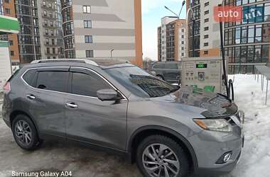 Внедорожник / Кроссовер Nissan Rogue 2016 в Ивано-Франковске