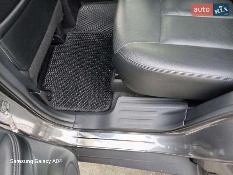 Внедорожник / Кроссовер Nissan Rogue 2016 в Ивано-Франковске