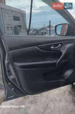 Внедорожник / Кроссовер Nissan Rogue 2016 в Ивано-Франковске