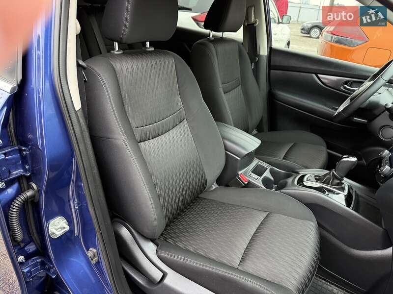 Внедорожник / Кроссовер Nissan Rogue 2019 в Кропивницком