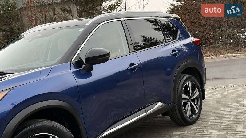 Внедорожник / Кроссовер Nissan Rogue 2023 в Дрогобыче