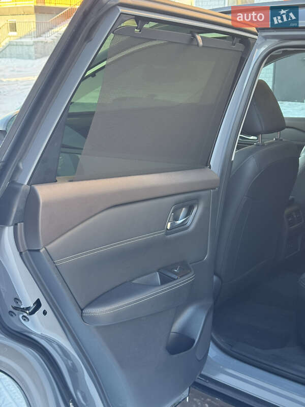 Внедорожник / Кроссовер Nissan Rogue 2023 в Белой Церкви