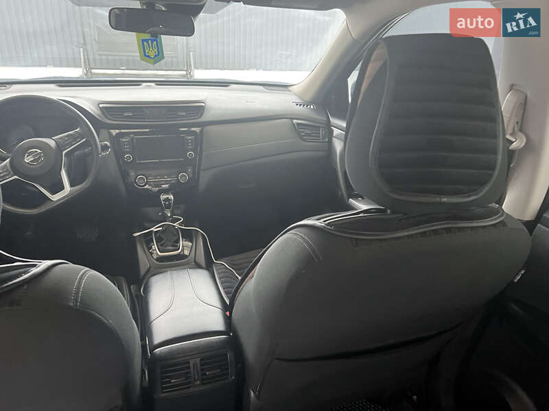 Внедорожник / Кроссовер Nissan Rogue 2019 в Кременчуге