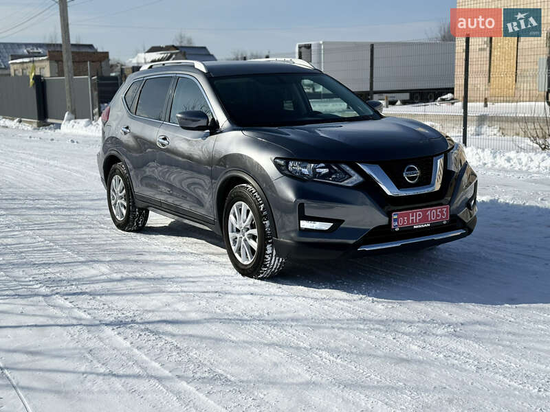 Внедорожник / Кроссовер Nissan Rogue 2018 в Ровно