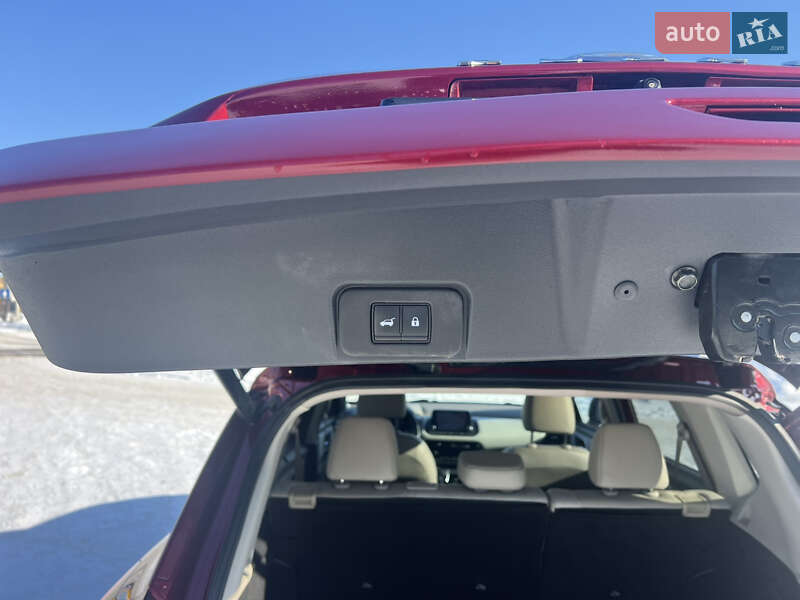 Внедорожник / Кроссовер Nissan Rogue 2021 в Ровно