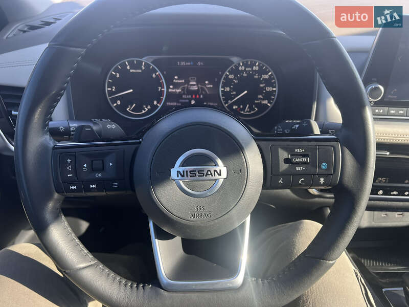 Внедорожник / Кроссовер Nissan Rogue 2021 в Ровно