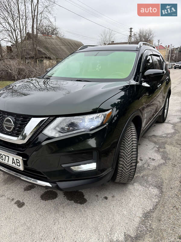 Внедорожник / Кроссовер Nissan Rogue 2018 в Запорожье