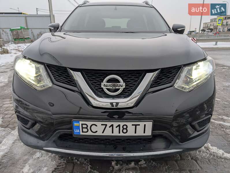 Внедорожник / Кроссовер Nissan Rogue 2014 в Львове