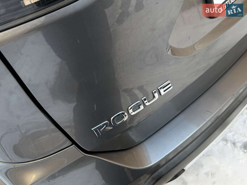 Позашляховик / Кросовер Nissan Rogue 2018 в Одесі