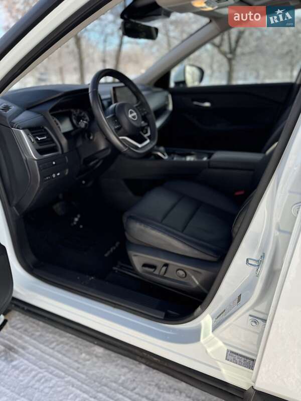 Внедорожник / Кроссовер Nissan Rogue 2024 в Кривом Роге