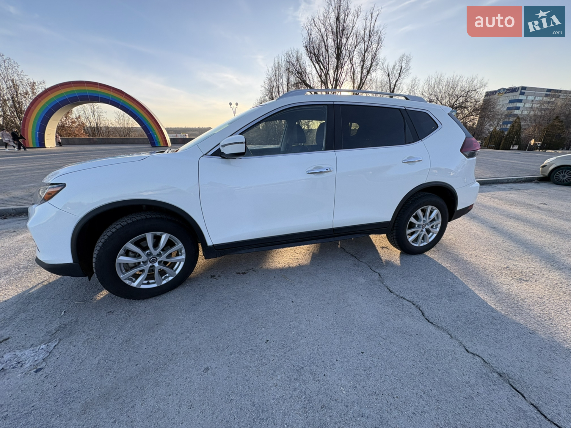 2019 Nissan Rogue - мініатюра 3