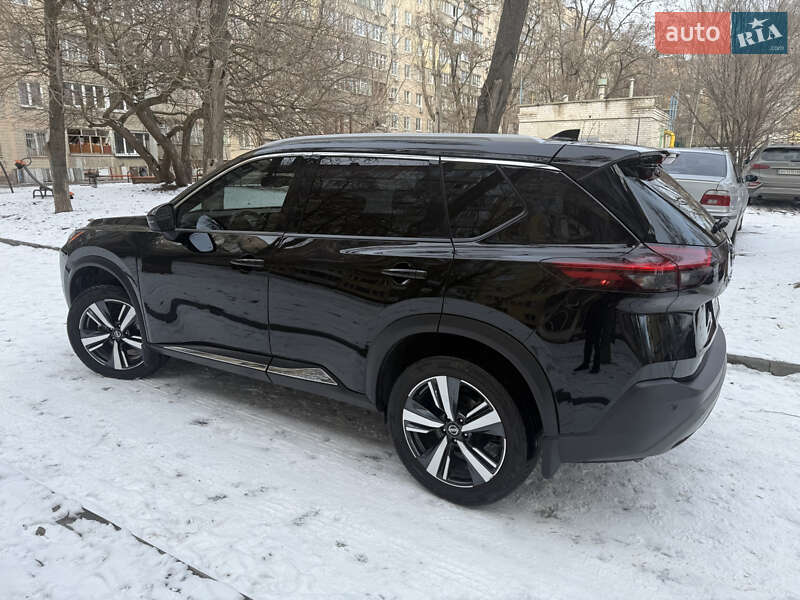 Внедорожник / Кроссовер Nissan Rogue 2021 в Днепре