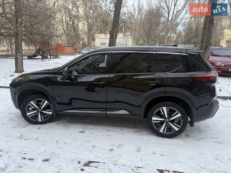 Внедорожник / Кроссовер Nissan Rogue 2021 в Днепре