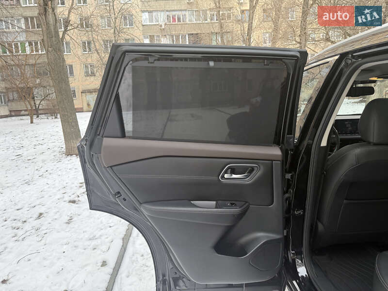 Внедорожник / Кроссовер Nissan Rogue 2021 в Днепре