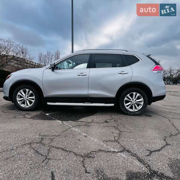 Внедорожник / Кроссовер Nissan Rogue 2014 в Николаеве