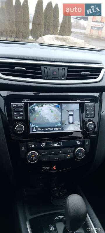 Внедорожник / Кроссовер Nissan Rogue 2016 в Буске