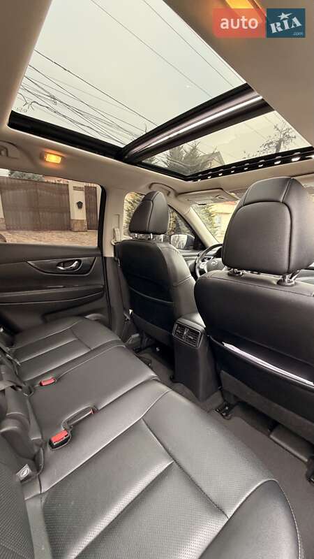 Позашляховик / Кросовер Nissan Rogue 2016 в Одесі