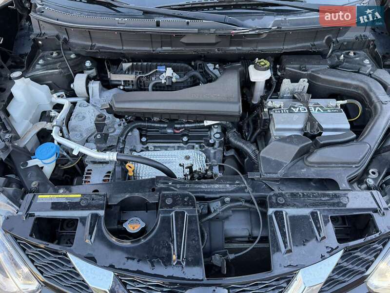 Позашляховик / Кросовер Nissan Rogue 2016 в Сколе