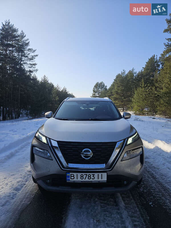 Внедорожник / Кроссовер Nissan Rogue 2021 в Кременчуге