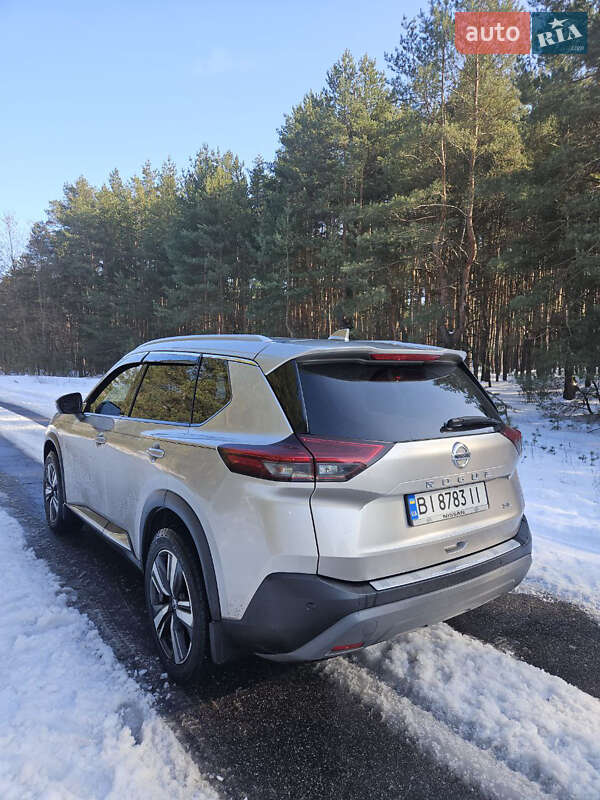 Внедорожник / Кроссовер Nissan Rogue 2021 в Кременчуге