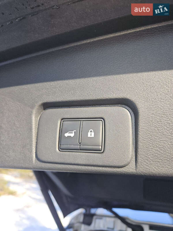 Внедорожник / Кроссовер Nissan Rogue 2021 в Кременчуге