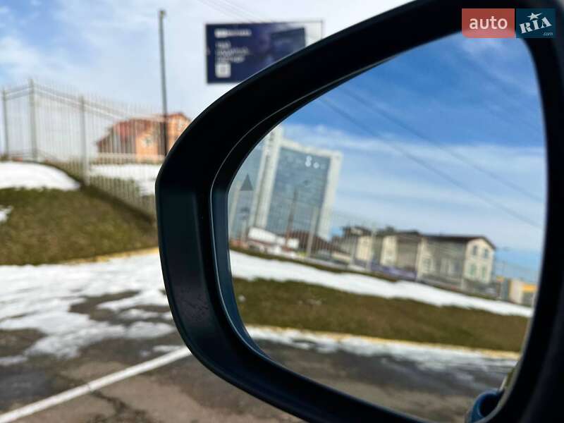 Внедорожник / Кроссовер Nissan Rogue 2021 в Киеве