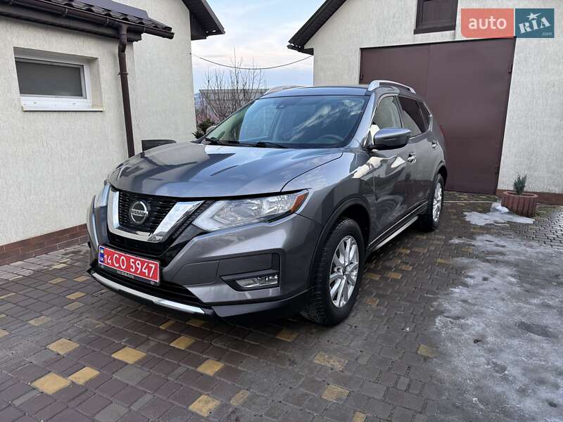 Внедорожник / Кроссовер Nissan Rogue 2020 в Виннице