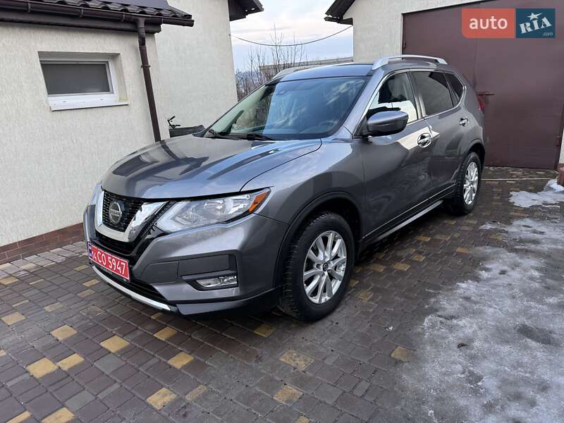 Внедорожник / Кроссовер Nissan Rogue 2020 в Виннице