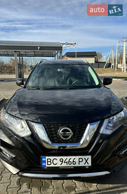 Позашляховик / Кросовер Nissan Rogue 2018 в Львові