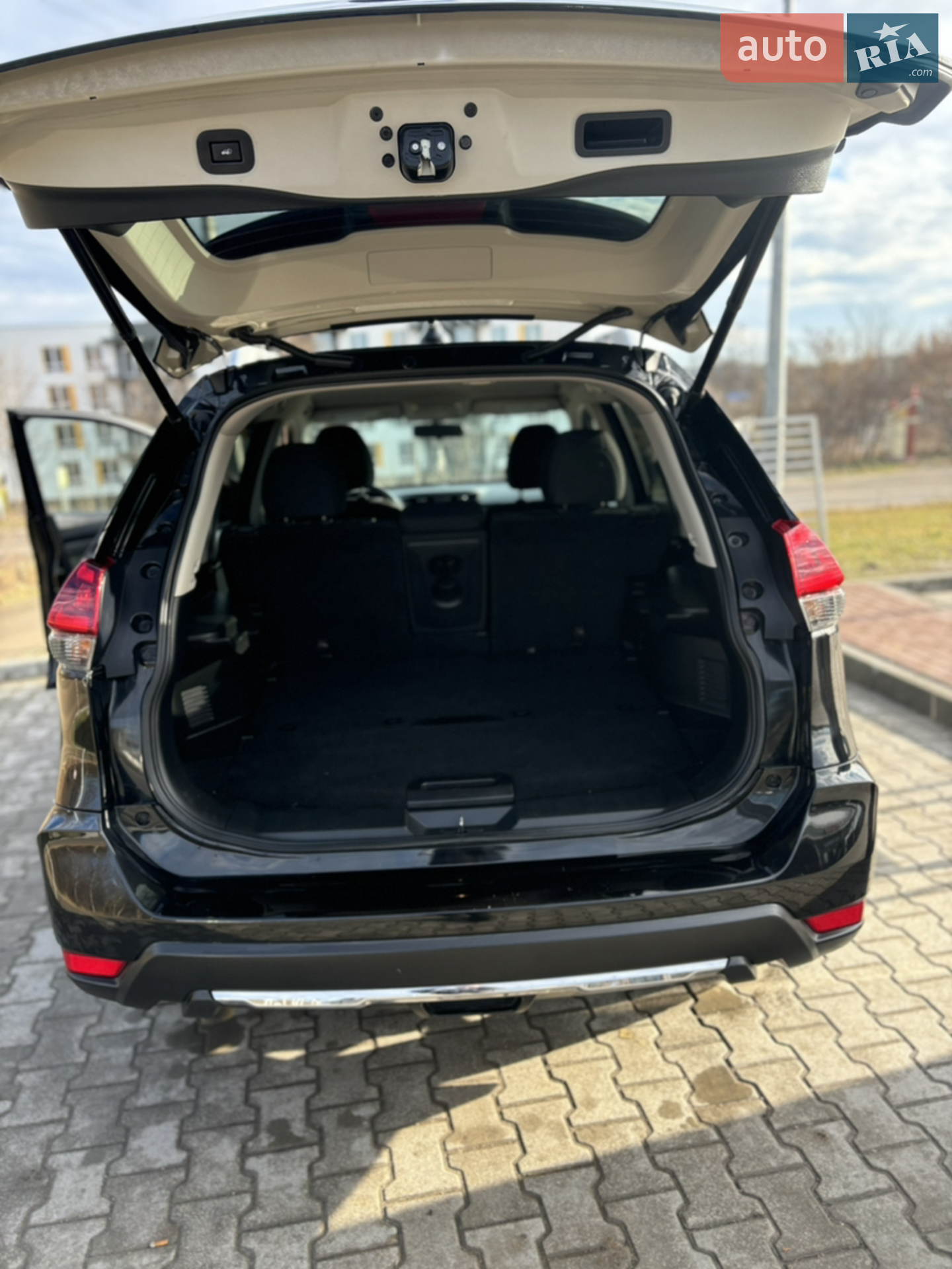 2018 Nissan Rogue - мініатюра 8