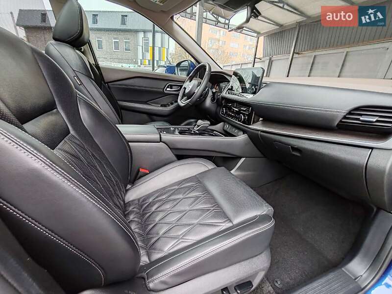 Внедорожник / Кроссовер Nissan Rogue 2020 в Киеве