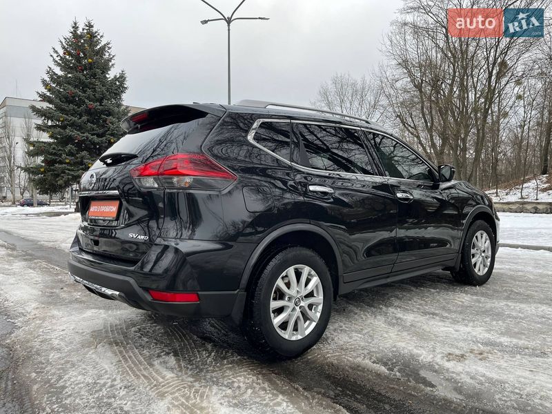 Внедорожник / Кроссовер Nissan Rogue 2017 в Черкассах