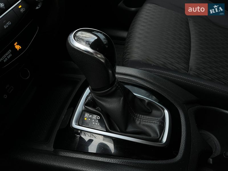 Внедорожник / Кроссовер Nissan Rogue 2017 в Черкассах