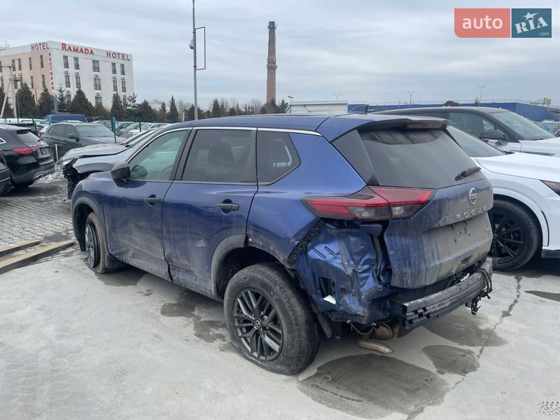 Внедорожник / Кроссовер Nissan Rogue 2021 в Львове