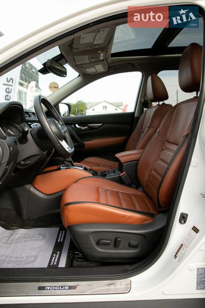 Внедорожник / Кроссовер Nissan Rogue 2019 в Черновцах