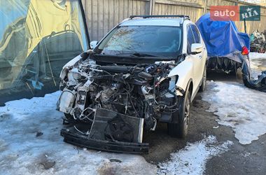 Позашляховик / Кросовер Nissan Rogue 2017 в Києві