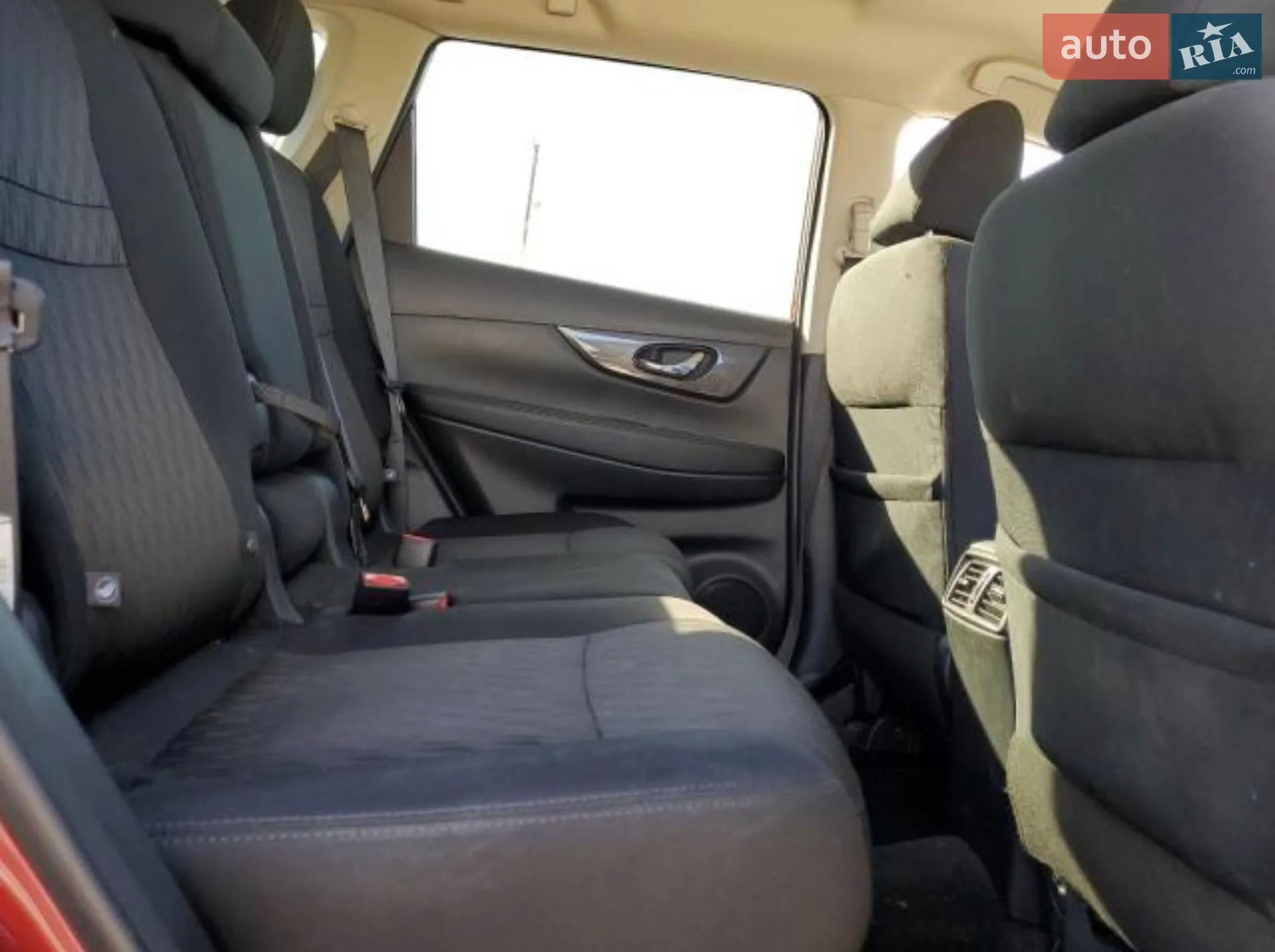 2019 Nissan Rogue - мініатюра 17