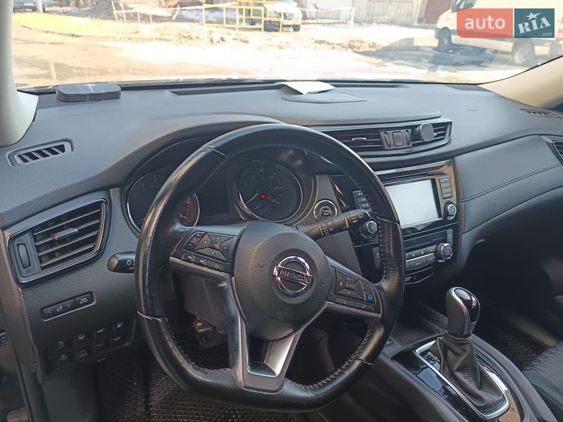 Внедорожник / Кроссовер Nissan Rogue 2019 в Киеве
